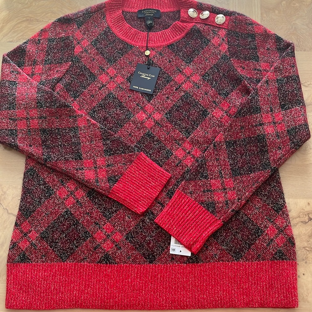 Cashmere Charter Club Sweater Round Neck Golden buttons design
